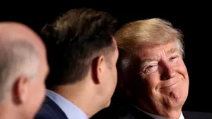 Donald Trump vrea soluţionarea conflictului israelo-palestinian prin cooptarea ţărilor sunnite contra Iranului -NYT