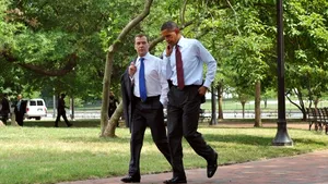 Medvedev îi dă asigurări lui Obama, în pofida scandalului de spionaj