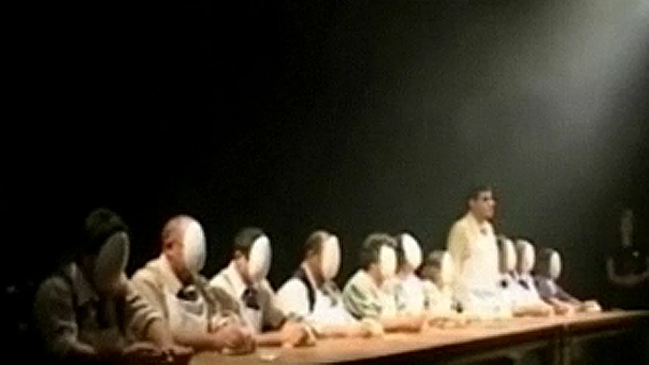 O trupă de teatru formată numai din surzi şi orbi dă spectacole cu un succes remarcabil - VIDEO