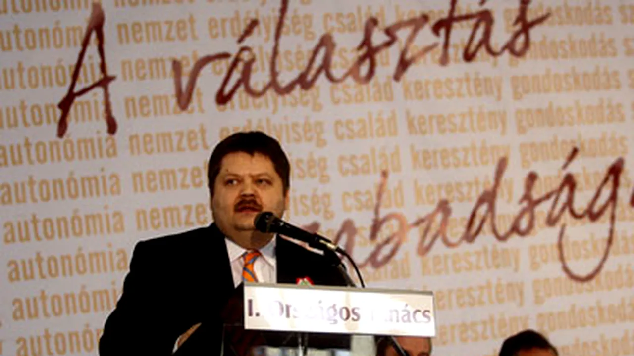 Szasz Jeno: UDMR nici n-a ieşit din pijamaua PSD şi PNL şi bate la dormitorul PDL