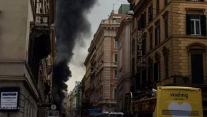 Un autobuz de pasageri a explodat în Roma, ca urmare a unui incendiu - FOTO, VIDEO