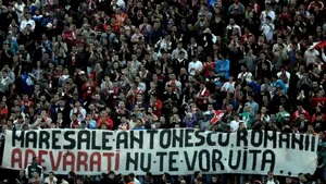 Rasism pe stadioanele din România - Dezbatere Gândul LIVE