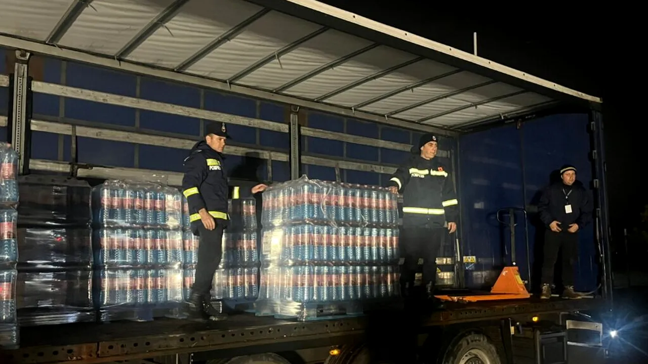 CNSU aprobă măsuri urgente pentru aprovizionarea cu apă potabilă în Prahova și Dâmbovița / Peste 50.000 de litri de apă potabilă îmbuteliată vor ajunge în zonele afectate în această seară