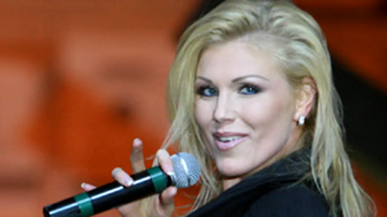 Cristina Rus, VJ la MTV, pentru emisiunea 