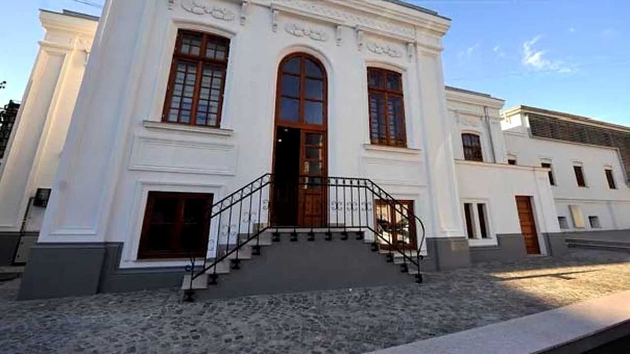 Casa Eliad a fost redeschisă, prin confesiunile lui Radu Beligan şi muzica grupului Acapella - FOTO