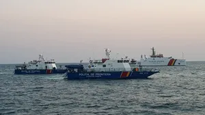 Velierul olandez, rătăcit în Marea Neagră, a fost găsit. Singura persoană aflată la bord a cerut să-şi continue croaziera