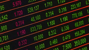 Prognoze economice oficiale pentru 2020: CNP preconizează un curs mediu de 4.75 lei/euro şi o creştere economică de 4,1%