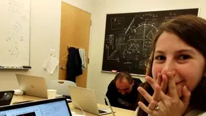 Femeia din spatele unui MOMENT ISTORIC. Katie Bouman, studenta care a creat algoritmul pentru realizarea primei IMAGINI cu gaura neagră | FOTO, VIDEO