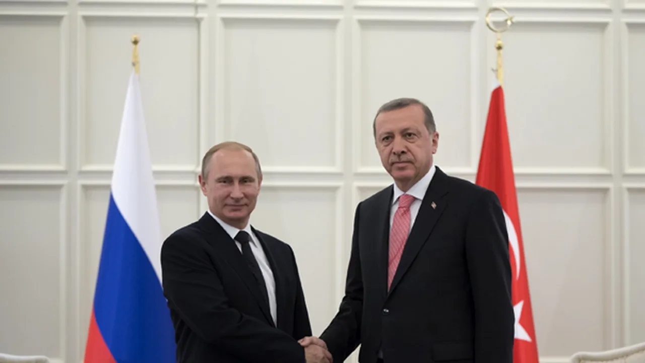 Erdogan şi Putin, discuţie telefonică despre coridorul pentru cereale