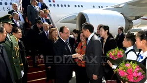 François Hollande efectuează o vizită de stat de două zile în China