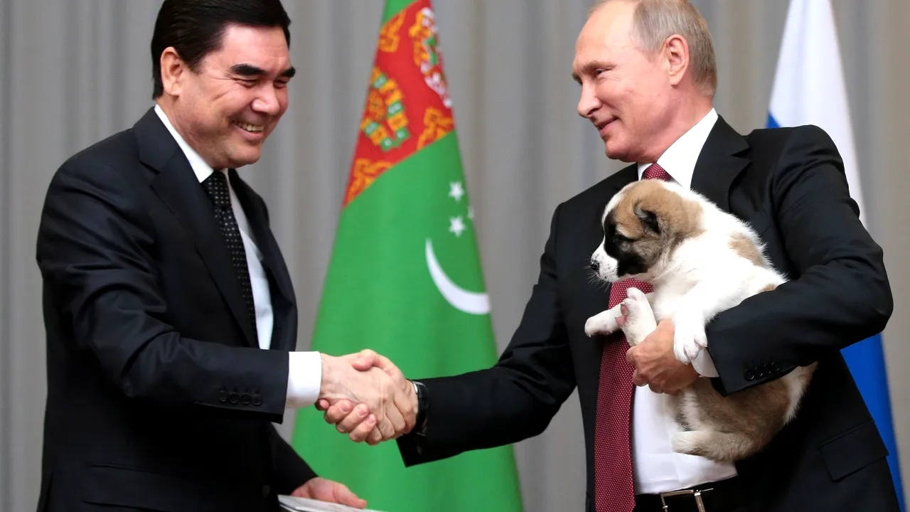 Schimbare de putere într-un stat din fosta URSS. Kurbanguly Berdymukhamedov părăseşte funcţia de preşedinte în favoarea fiului său