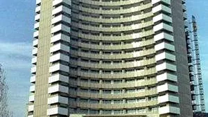 Vineri, 23 iulie 1995 / 10:28:00 - Hotelul Intercontinental se privatizează, Marriott face un hotel de cinci stele în Bucureşti