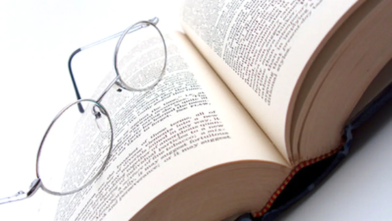 Over Half Of Romanians Bought No Books In 2009 – Survey