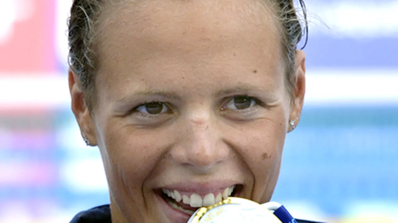 Laure Manaudou şi-a anunţat retragerea din nataţie