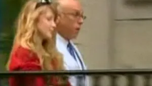 Fiica fostului primar al New York-ului, arestată pentru furt dintr-un magazin de cosmetice - VIDEO