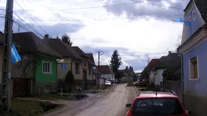 Liviu Dragnea, întâmpinat cu steaguri secuieşti şi afişe, în drumul spre Balvanyos