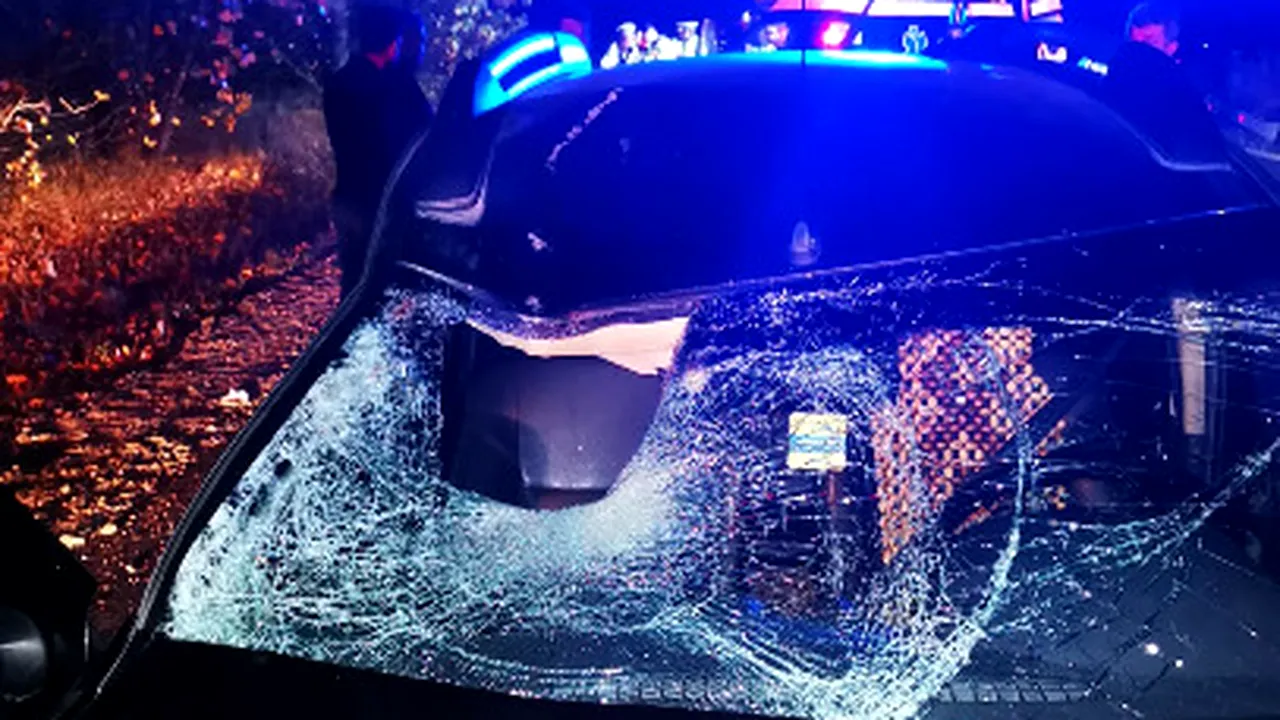 Maşină cu procese verbale de la secţii de votare, implicată într-un grav accident - FOTO