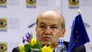 Miluţ: PNL răspunde gestului PNŢCD din '96, oferindu-ne un vehicul pentru intrarea în Parlament