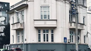 O vilă monument istoric Art Deco din proximitatea Dealului Mitropoliei se vinde cu 660.000 de euro
