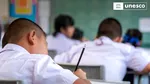 UNESCO avertizează: 113 țări cheltuiesc mai mult pentru datorii decât pentru educație. Ajutorul internațional riscă să scadă cu 30%