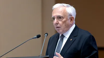 ECONOMIC Euro la 5,20 lei, noua normalitate? Iată ce spune Isărescu