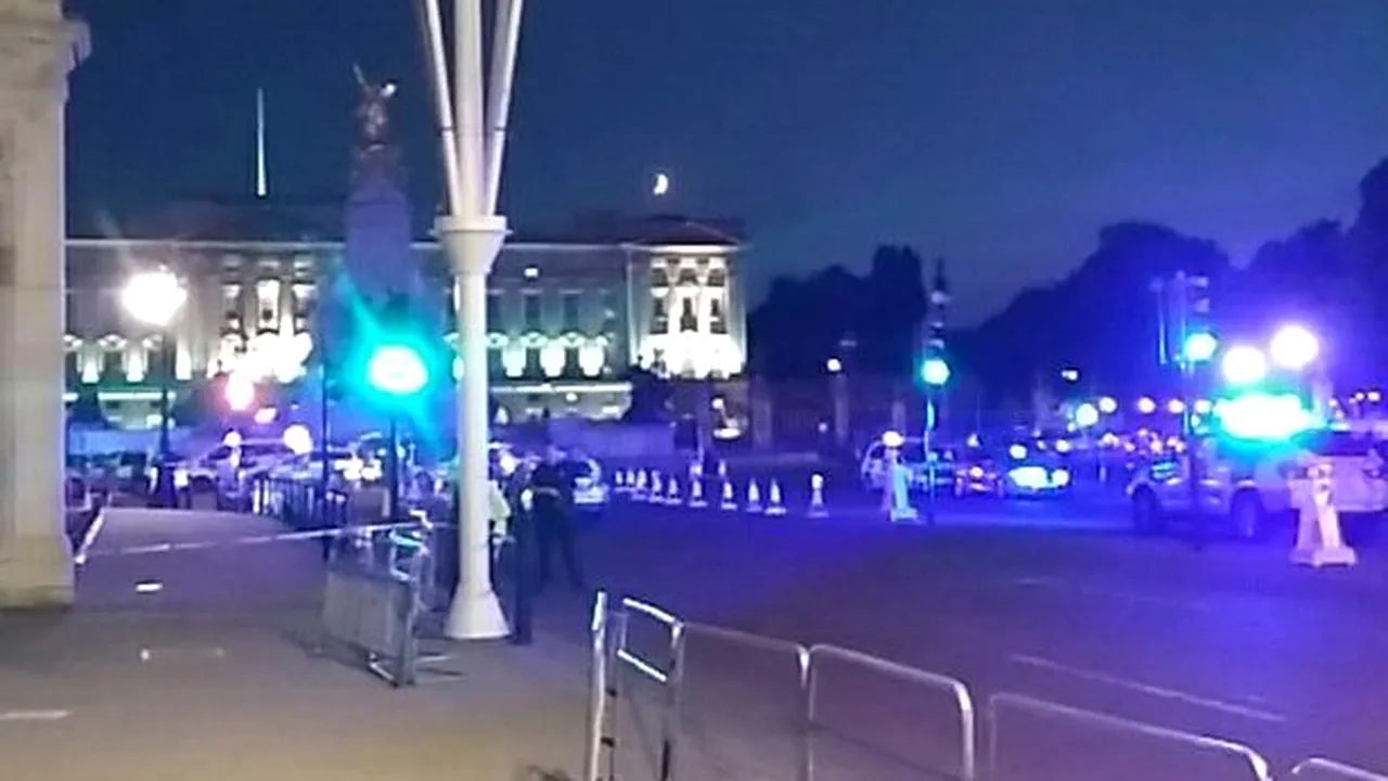 O gară din Londra, evacuată în urma unei deflagraţii minore, aparent cauzată de o ţigaretă electronică
