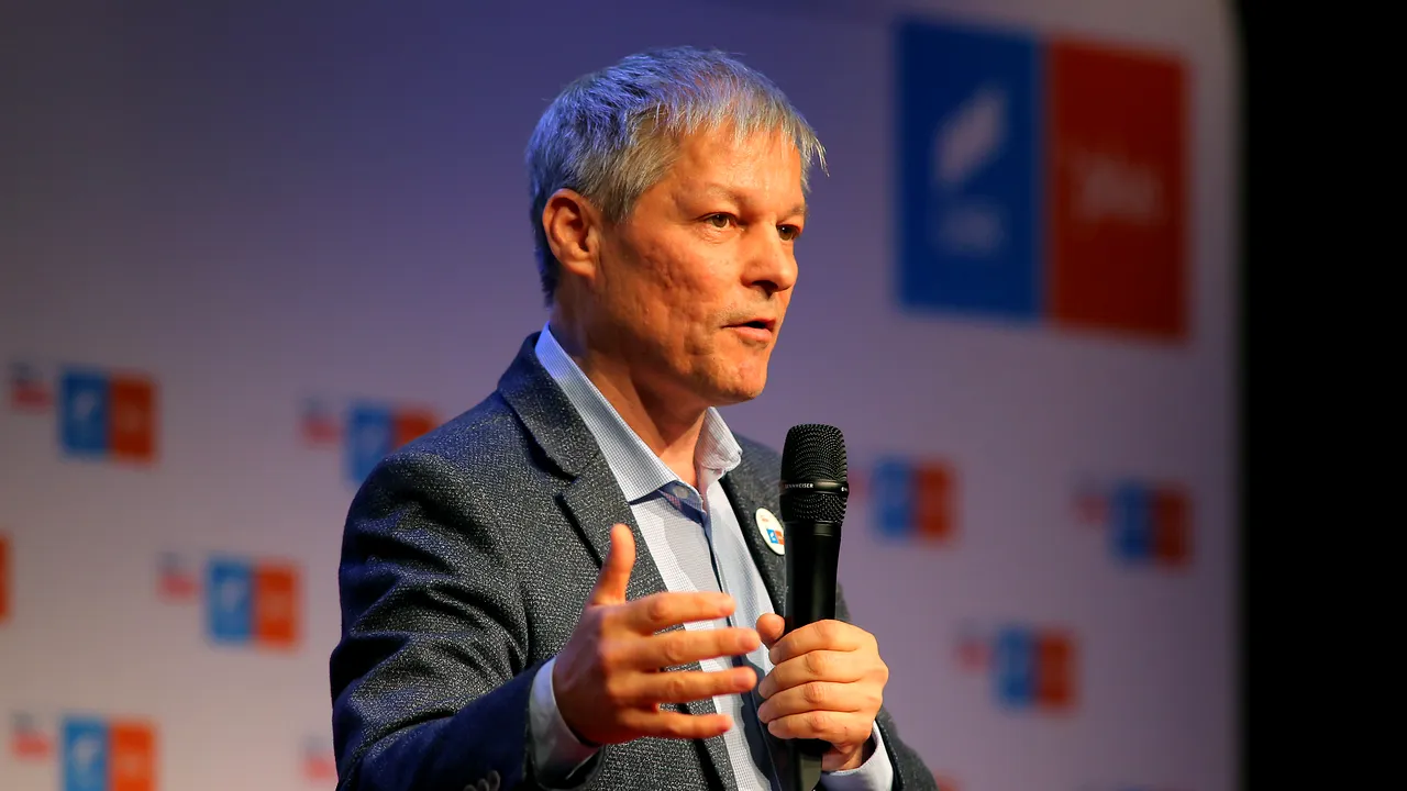 Dacian Cioloş, în dialog cu Ion Cristoiu: Alianţa 2020 va sprijini un nou guvern, dar nu va face parte din el