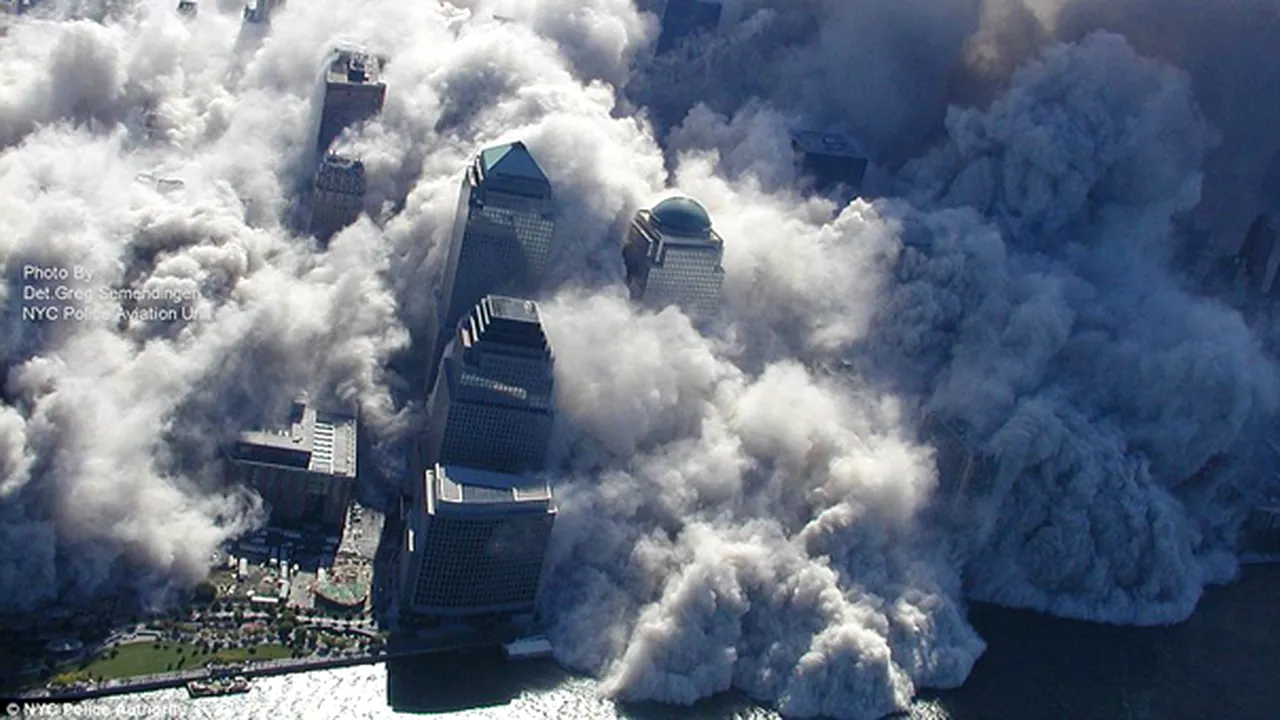 Noi fotografii din timpul atentatelor de la 11 septembrie 2001 - GALERIE FOTO, VIDEO