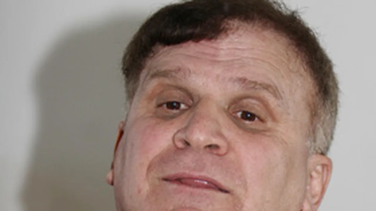 Deputatul Nati Meir îl informează pe Olteanu că a devenit membru al Partidului Forţa Civică