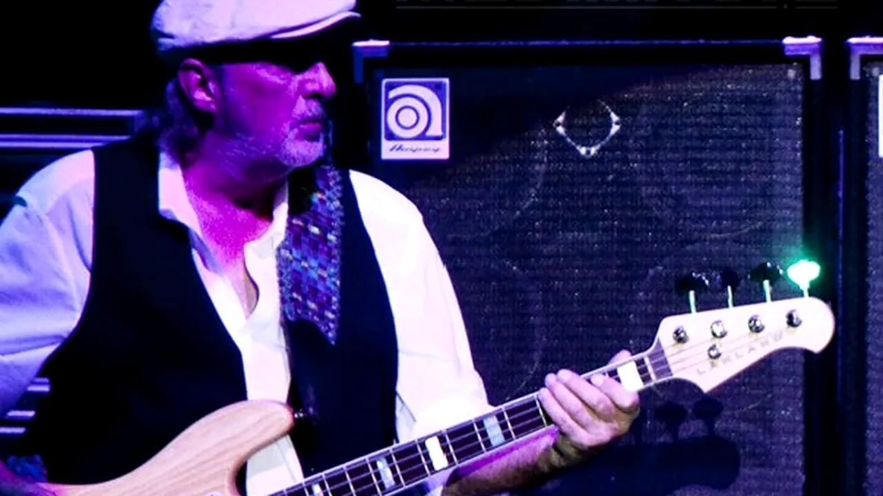 John McVie, basistul formaţiei Fleetwood Mac, diagnosticat cu cancer