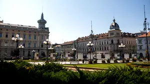 Covid 19: Se închid piscinele, locurile de joacă şi sălile de jocuri din judeţul Arad