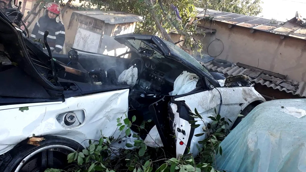 Tragedie în Tulcea: O femeie şi un copil, UCIŞI de o maşină care a intrat cu viteză peste ei în curte. Alţi 4 răniţi/ Accidentul, live pe Facebook. Şoferul fugar, găsit beat/ IMAGINI cu impact emoţional