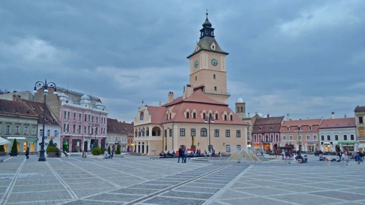 De ce miroase urât la Brașov?