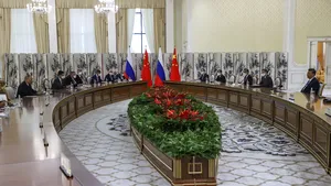Întâlnire între liderii Rusiei şi Chinei. Putin îi mulţumeşte lui Xi Jinping pentru 