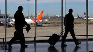 Efectele crizei din Iran. Britanicilor li se recomandă să evite călătoriile în 16 țări din Asia, Africa și Europa