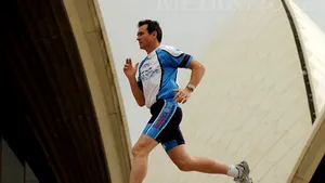 Cine este sportivul care a parcurs distanţa dintre Polul Nord şi Polul Sud timp de nouă luni