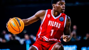 U-BT Cluj-Napoca își întărește lotul cu americanul Leland Walker, împrumutat de la PAOK