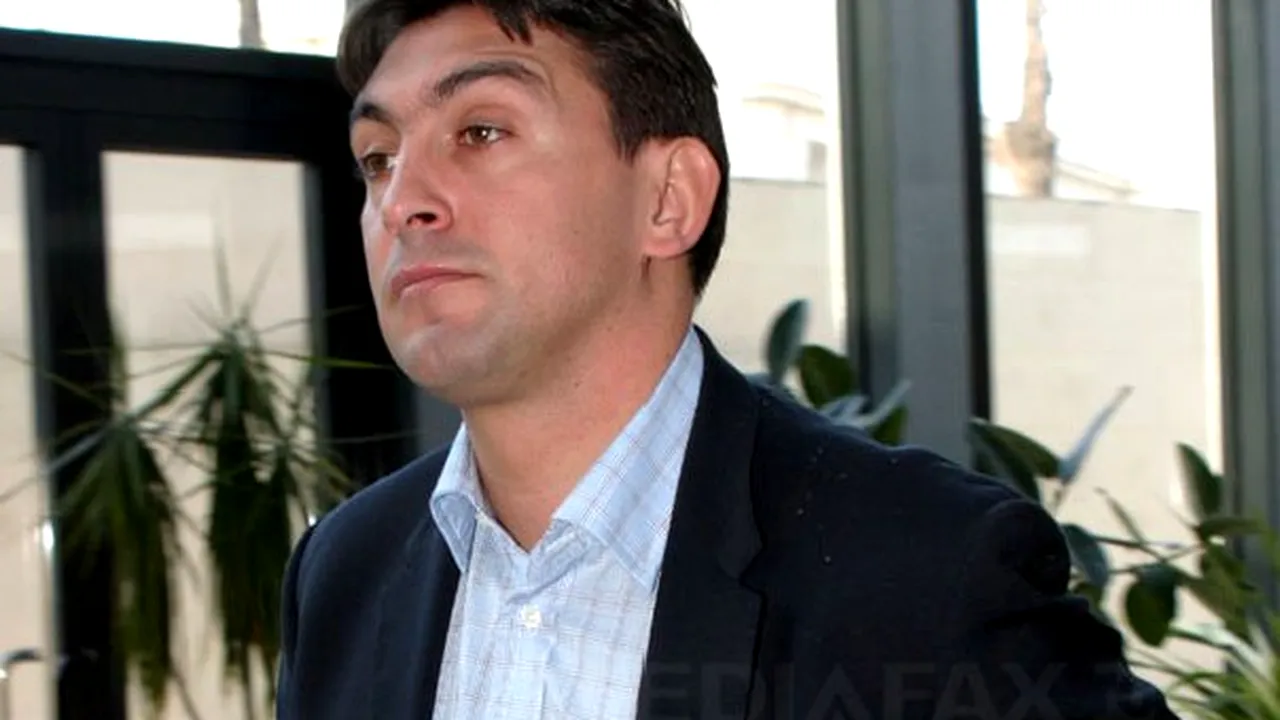Dumitrescu: Becali mi-a zis că s-a băgat peste toţi antrenorii, în afară de Piţurcă şi de mine