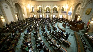 Parlamentul a adoptat legea care crește pedepsele pentru fascism, legionarism, rasism și xenofobie. AUR, POT și S.O.S. au protestat împotriva deciziei