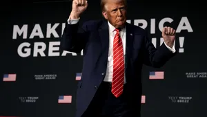 Un judecător reintroduce ordinul de interdicţie în cazul alegerilor federale ale lui Trump