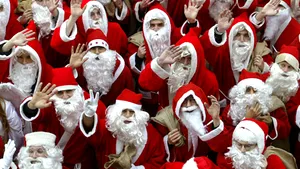 Moş Crăciunii, rugaţi să slăbească până în decembrie