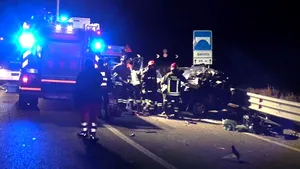 Imigrant român, în stare de ebrietate, cercetat în Italia după ce a provocat un grav accident rutier: Cinci persoane, inclusiv un copil, au fost rănite