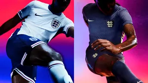 Scandal în Anglia din cauza noului tricou al echipei naţionale de fotbal