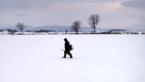 Ninsori abundente în Bulgaria: Patru morţi, pene de curent şi drumuri blocate