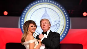 FOTO Cum arată primul portret oficial al Melaniei Trump la Casa Albă 