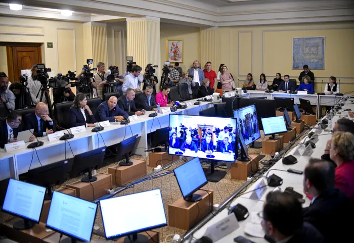 Live Text A doua zi de audieri a miniștrilor din Guvernul Mureșan. Turcan și Gheorghiu, aviz negativ pentru Muncă și Sănătate. Abrudean, Pîslaru și Țoiu, aviz favorabil