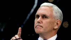 Mike Pence avertizează Coreea de Nord să nu pună la încercare determinarea preşedintelui Donald Trump