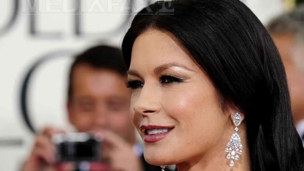 Catherine Zeta-Jones s-a săturat să vorbească despre afecţiunea ei mintală: 