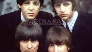O versiune rară a unui album al trupei The Beatles, vândută cu 12.000 de lire sterline