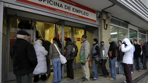 Spania ar putea plăti şomerilor români biletele de întoarcere în ţară